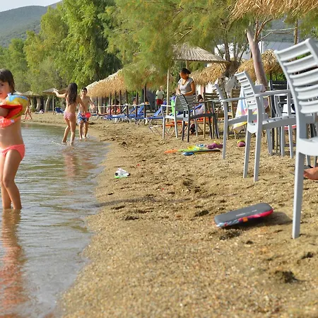 Corali Georgiou Ξενοδοχείο με διαμερίσματα 4*